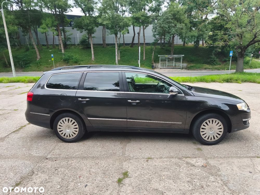 Volkswagen Passat 2.0 FSI Comfortline - 4