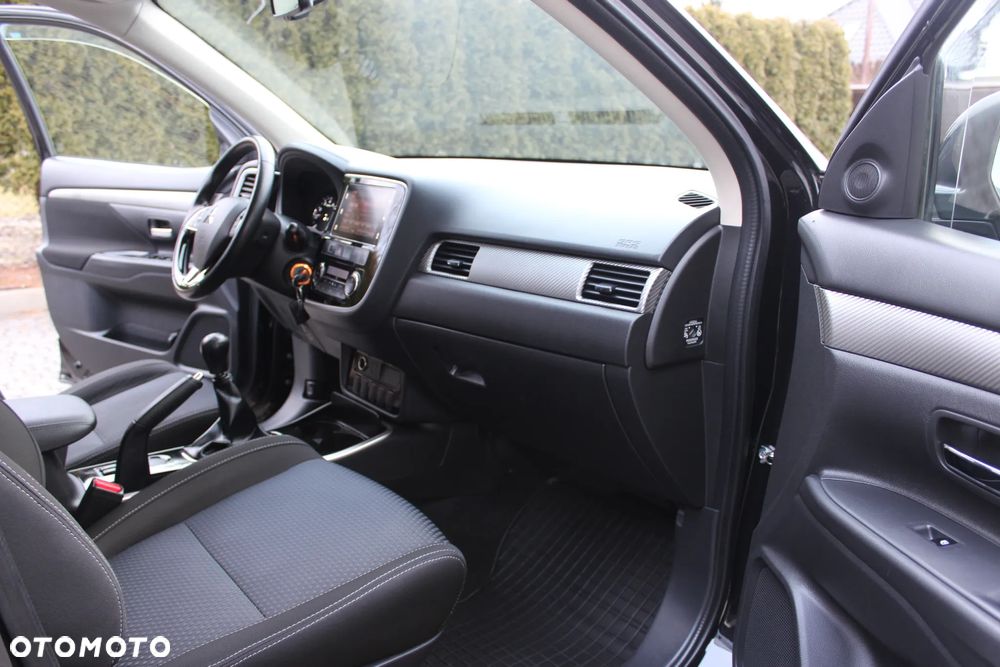 Mitsubishi Outlander 2.0 2WD Edition - 20