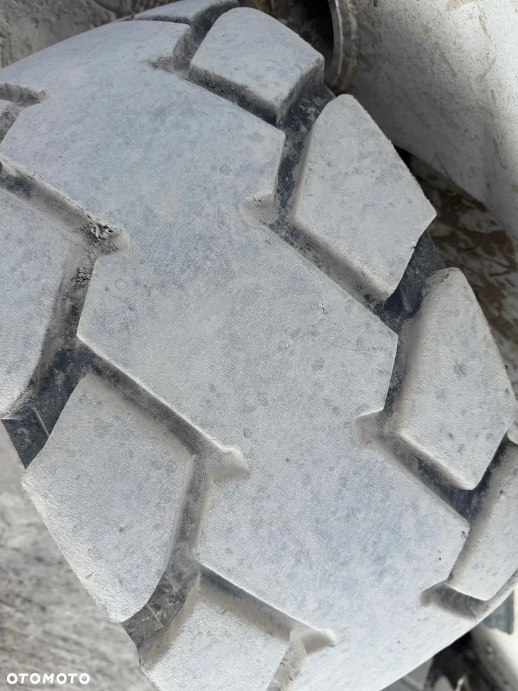 Bobcat S300 / 3801 kg / 2008r / - 14