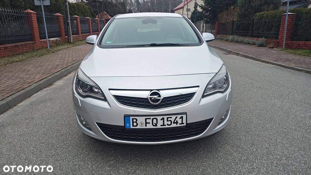Opel Astra 1.6 Turbo Innovation - 10