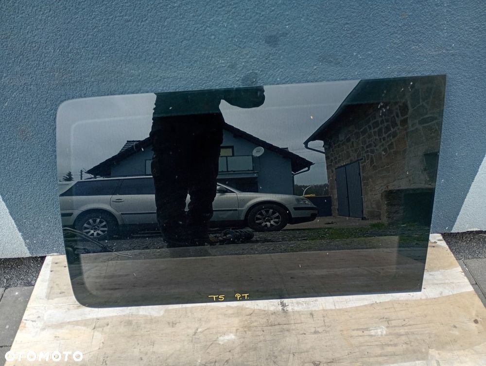 szyba karoseryjna tylna prawa tył vw caravelle transporter t5 2008r krótki 7H1845332AQ - 1