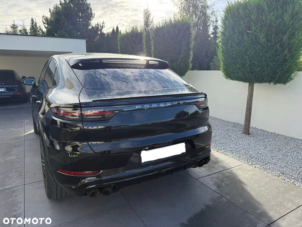 Porsche Cayenne - 4