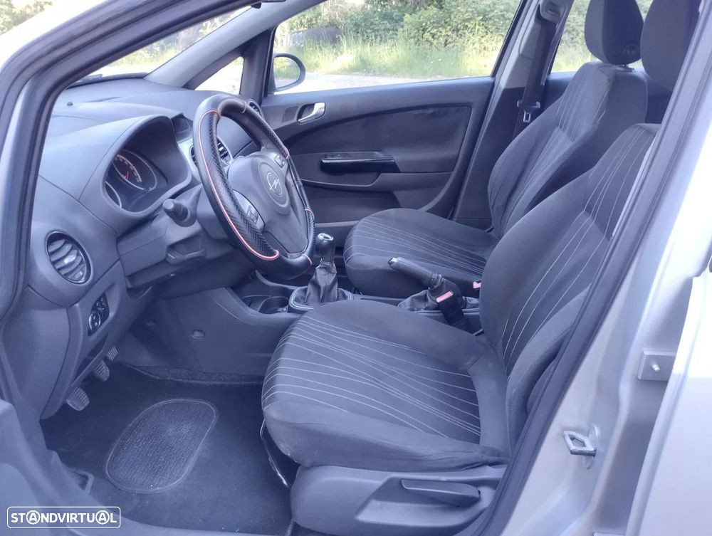 Opel Corsa 1.3 CDTi Enjoy EcoFLEX - 20