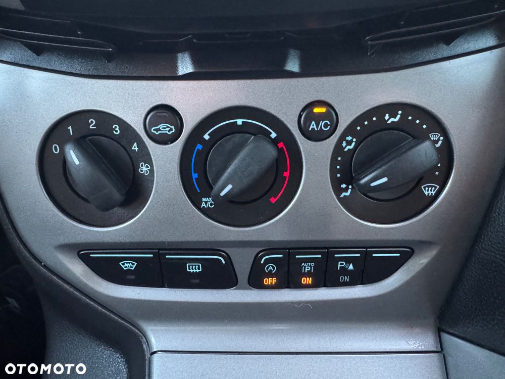 Ford Focus 1.6 TDCi DPF Titanium - 33