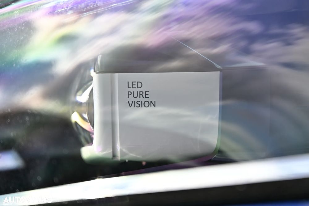 Renault Megane ENERGY TCe 205 EDC GT - 38