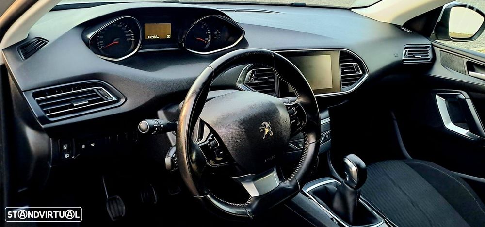 Peugeot 308 1.6 BlueHDi Active J17 - 12