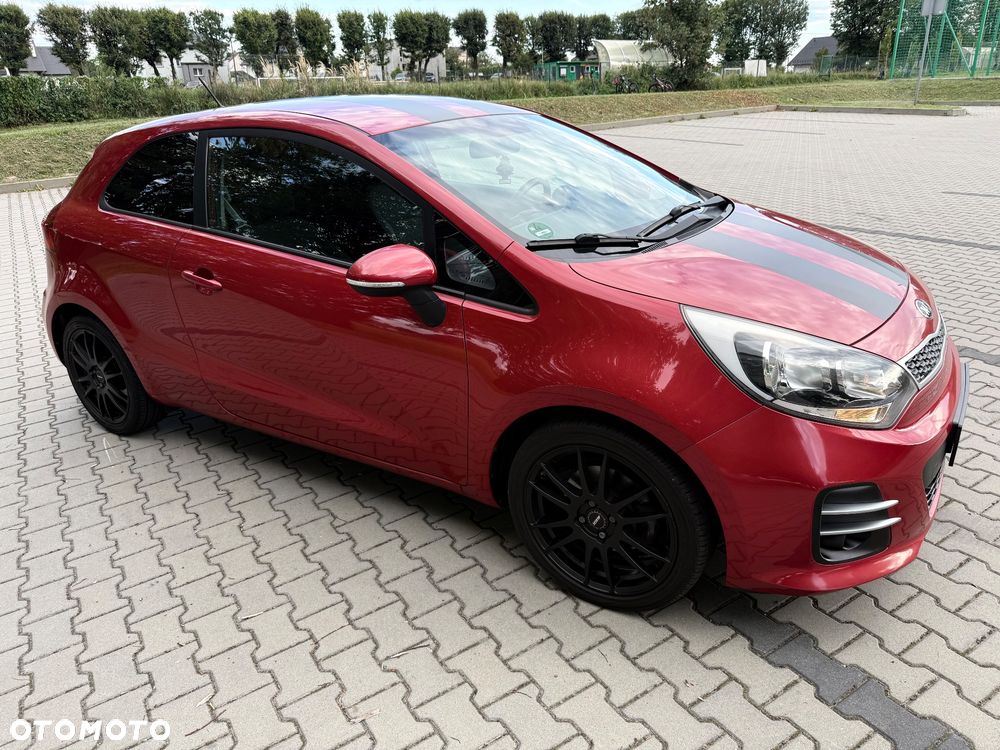 Kia Rio 1.2 Dream Team Edition - 16
