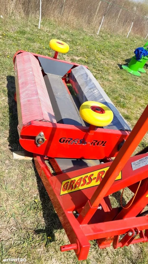 GRASS-ROL Masina de infoliat baloti rotunzi Grass-Rol - 3