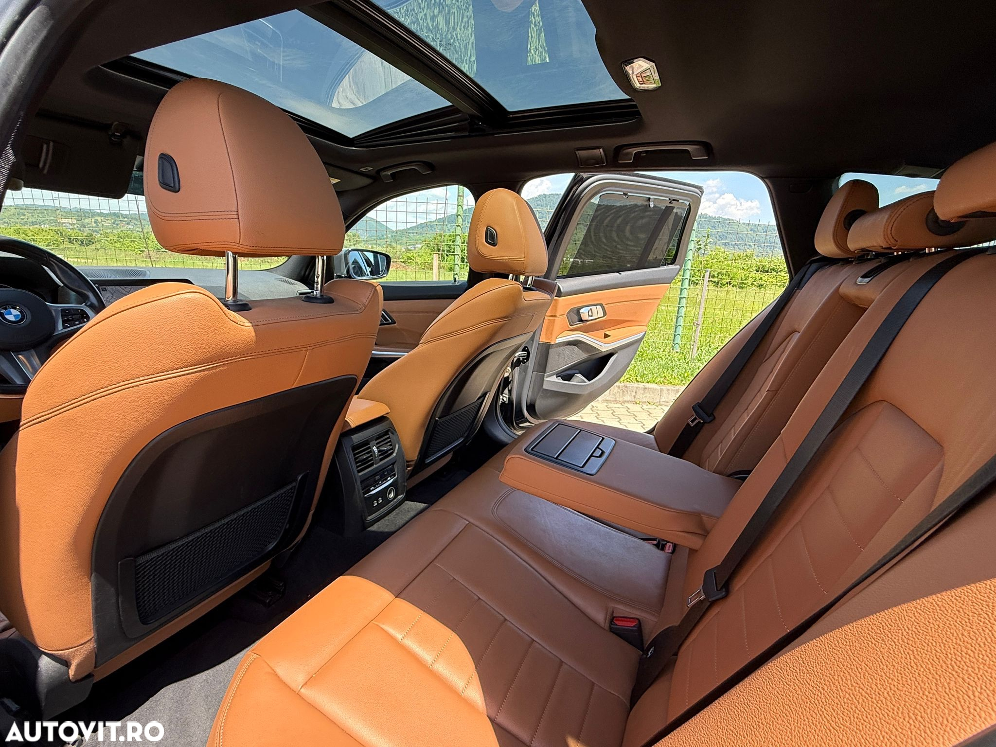 BMW Seria 3 318d Touring Aut. M Sport - 2