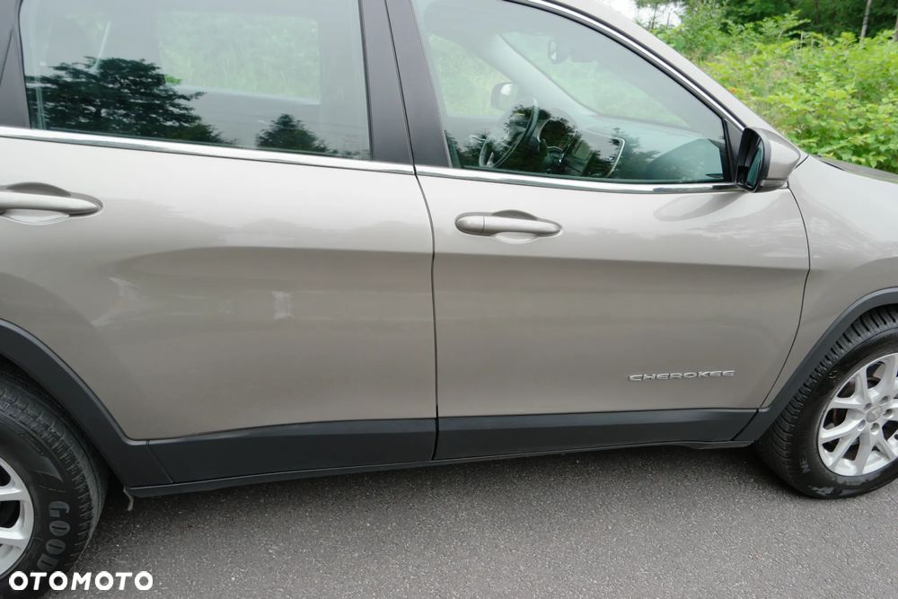 Jeep Cherokee 2.0 MJD 4x2 Longitude EU6 - 15