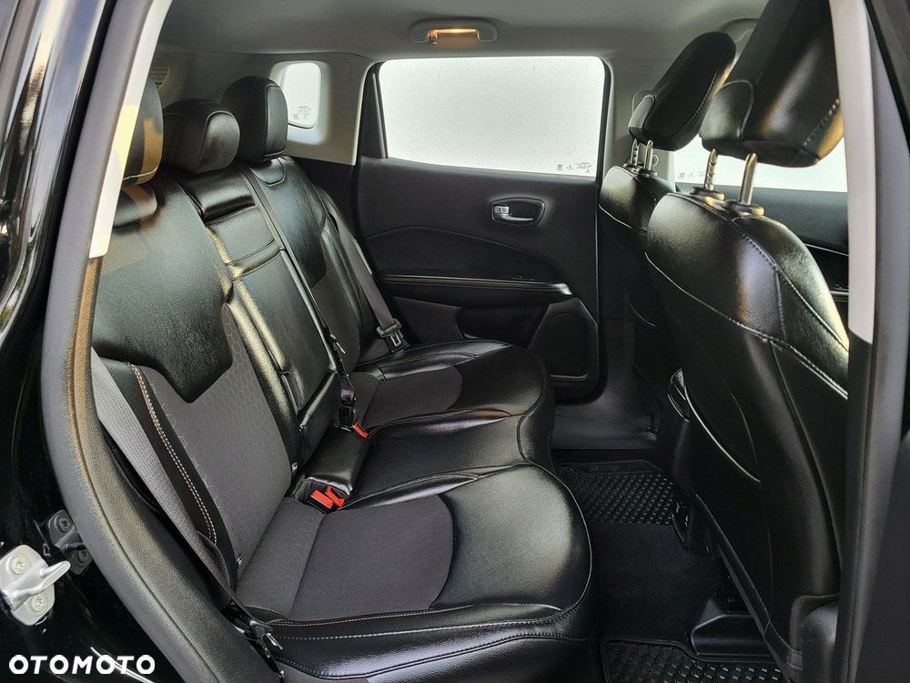 Jeep Compass - 17