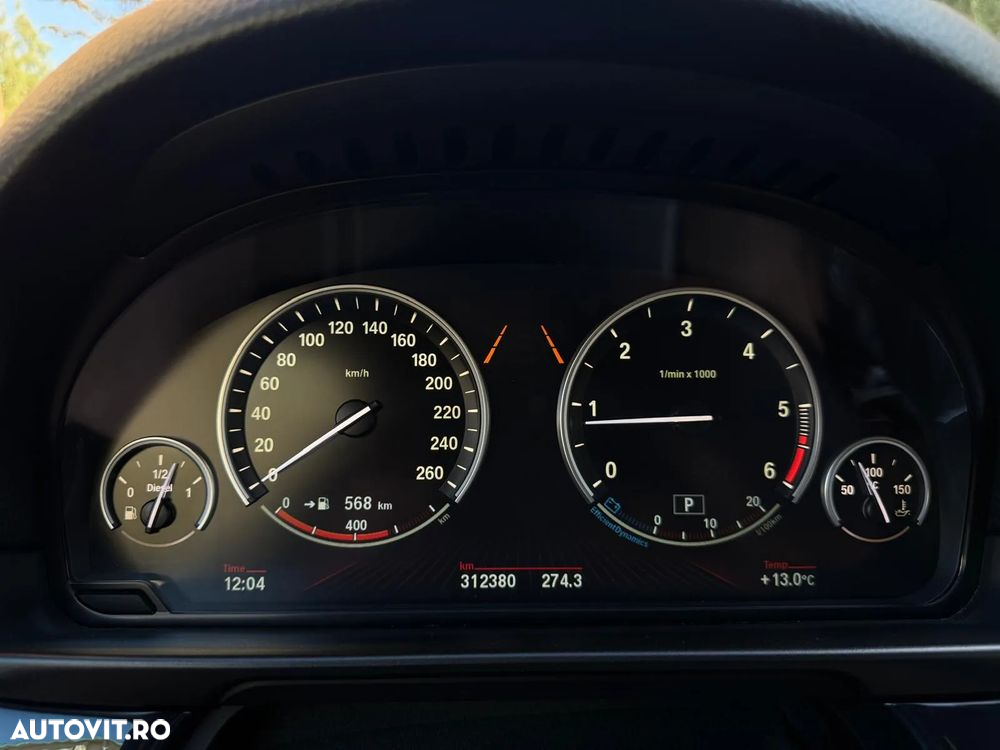 BMW Seria 5 520d xDrive - 7