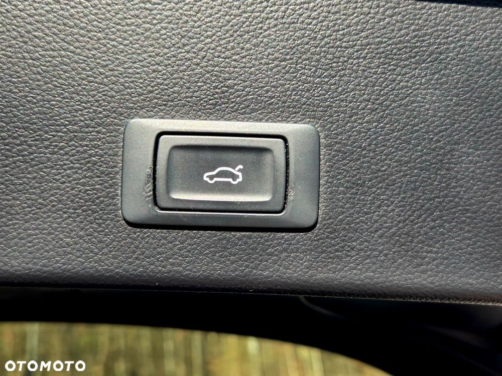 Audi A6 Avant 2.0 TDI quattro S tronic - 21