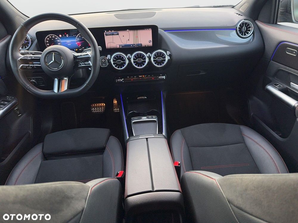 Mercedes-Benz GLA 200 AMG Line - 21