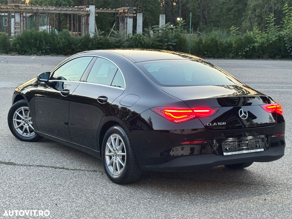 Mercedes-Benz CLA 180 7G-DCT Progressive - 11
