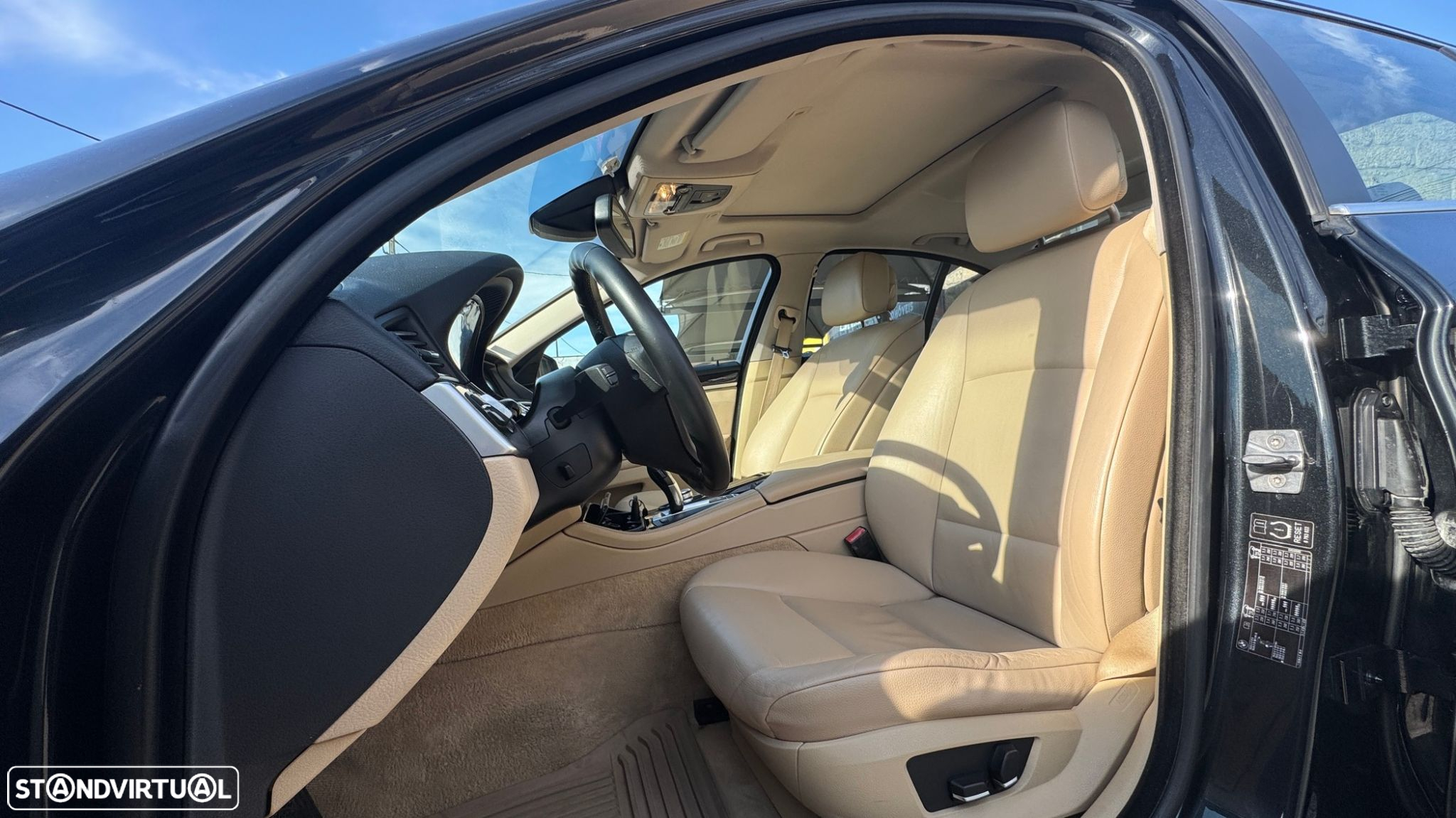 BMW 520 d Exclusive Auto 123g - 12