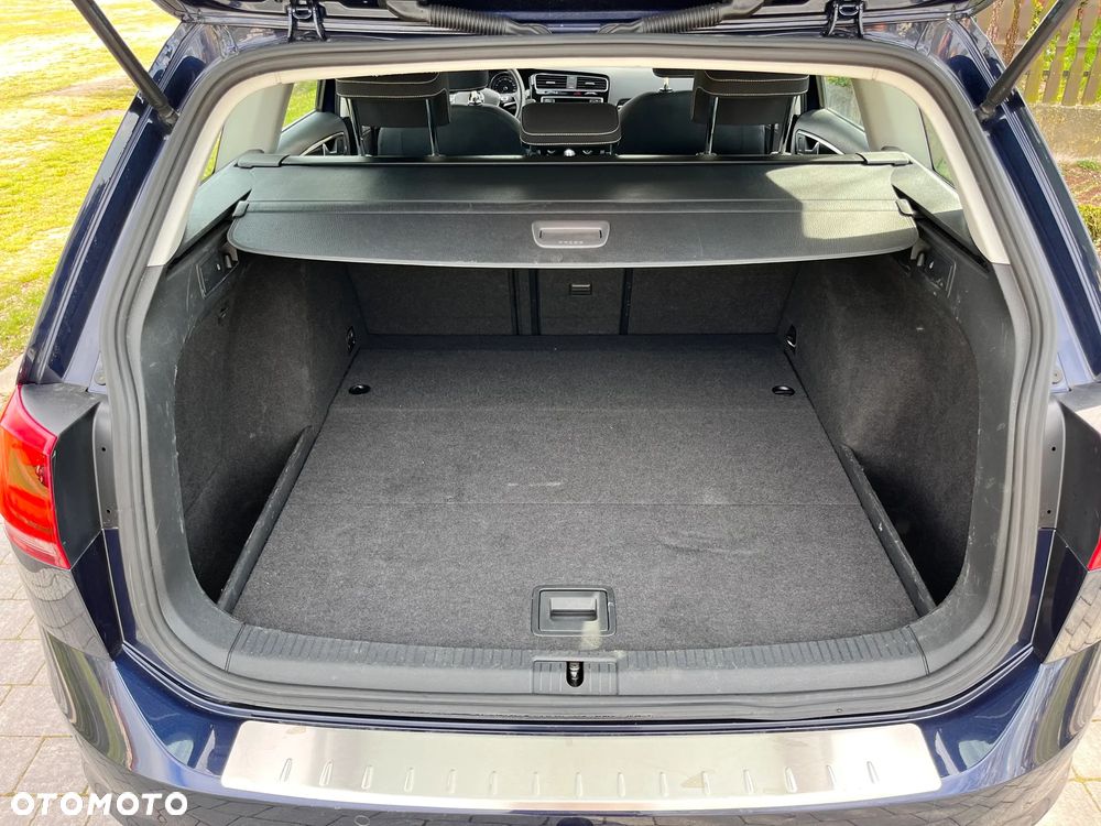 Volkswagen Golf 2.0 TDI BlueMotion Technology DSG Highline - 11