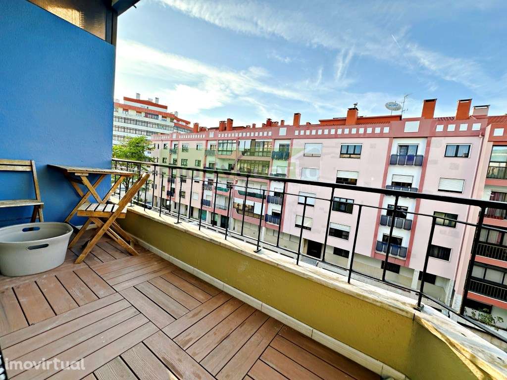 T2 Luminoso no Cacém com Varanda. Perto da Escola Secundária Gama B... - Grande imagem: 3/20