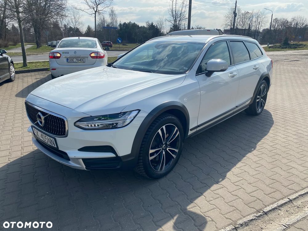 Volvo V90 D5 AWD Momentum - 2