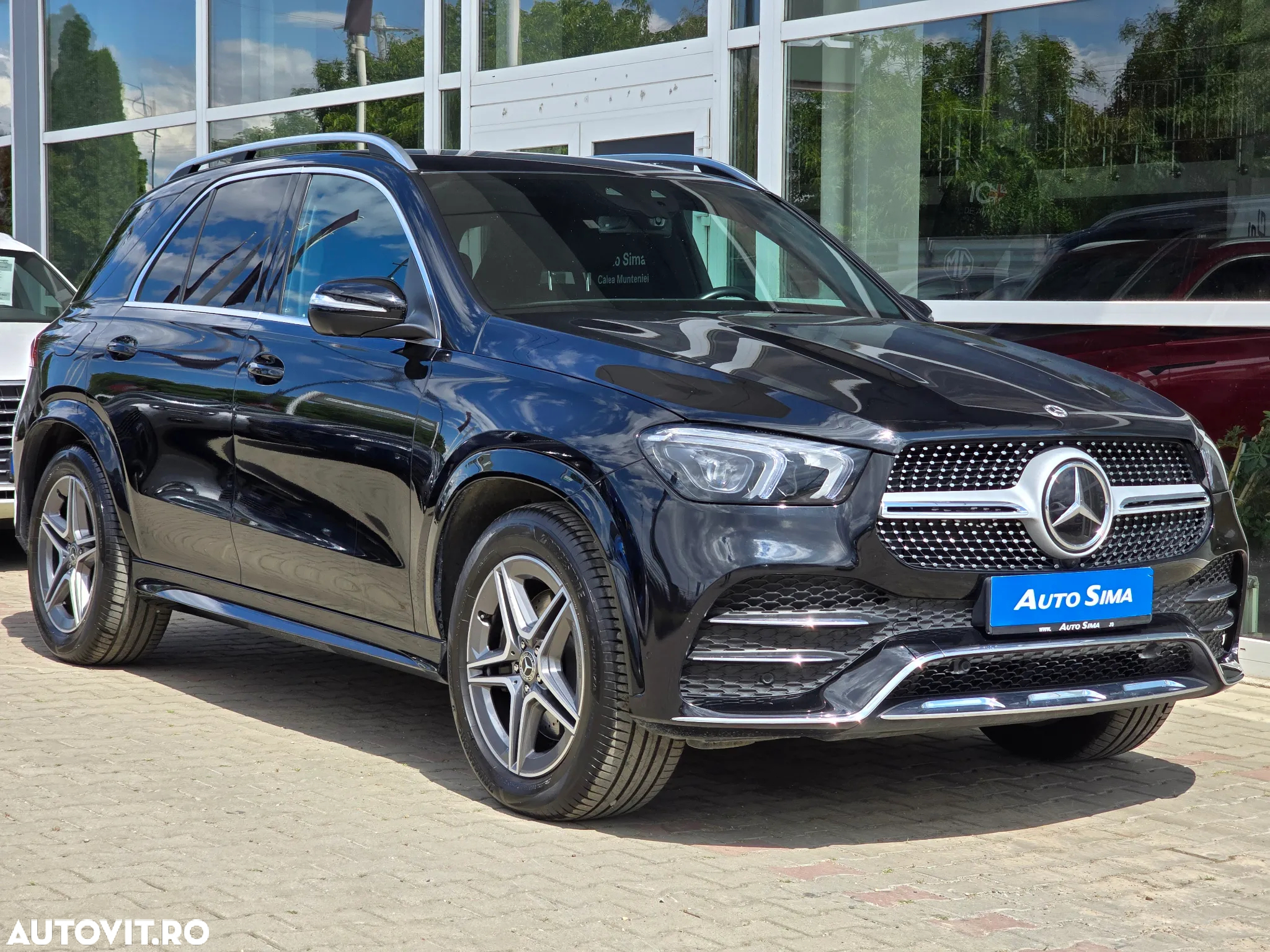 Mercedes-Benz GLE 300 d 4Matic 9G-TRONIC AMG Line - 2