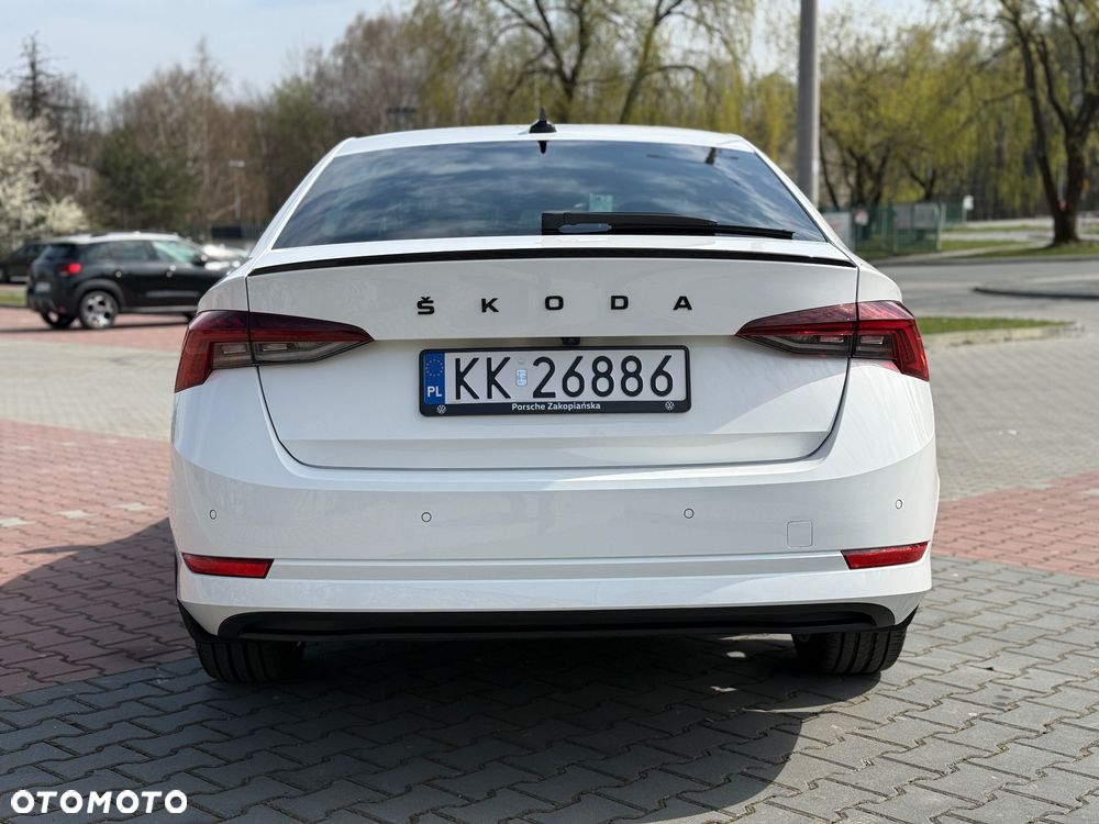 Skoda Octavia 2.0 TDI SCR Ambition DSG - 8