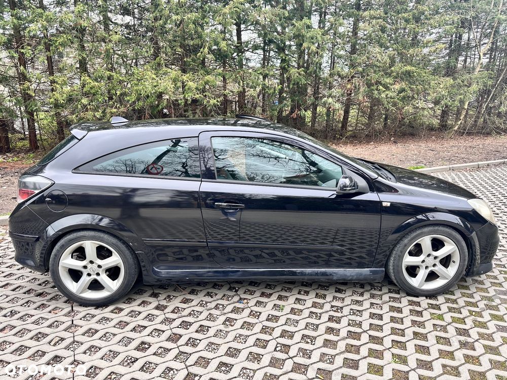 Opel Astra 2.0 T Sport - 15
