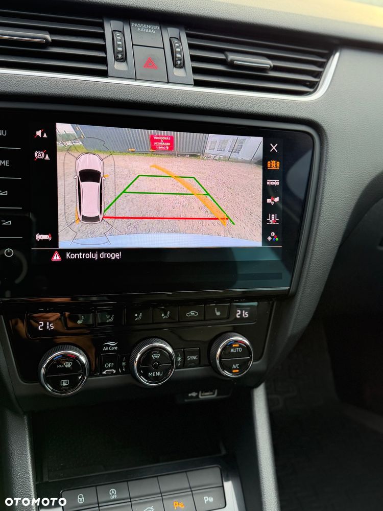 Skoda Octavia 1.6 TDI DSG Premium Edition - 18