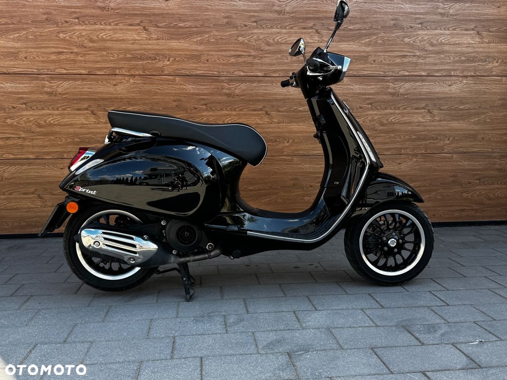 Piaggio Vespa - 1