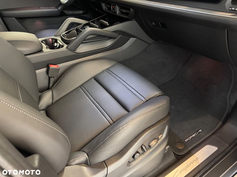 Porsche Cayenne Standard - 8