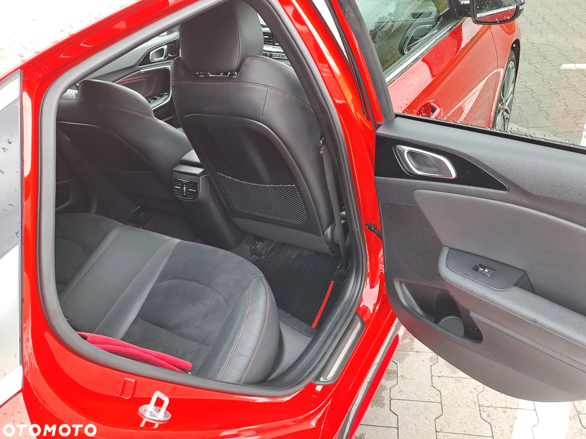 Kia ProCeed 1.6 T-GDI GT DCT - 9