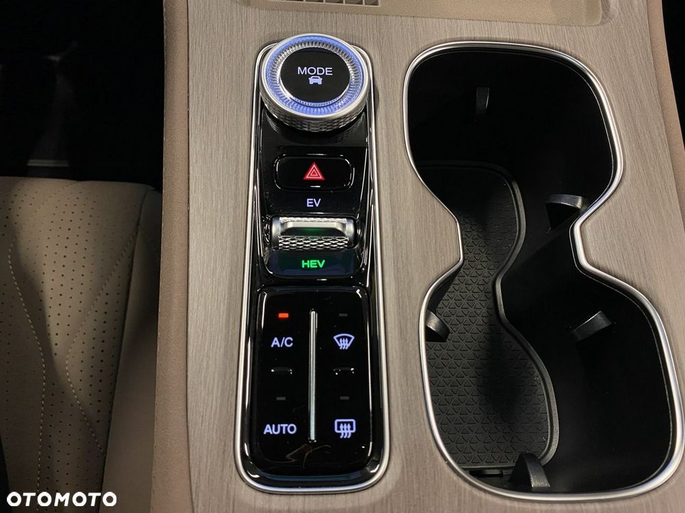 Chery Tiggo 8 1.5 T-GDI Super Hybrid Prestige DCT - 39