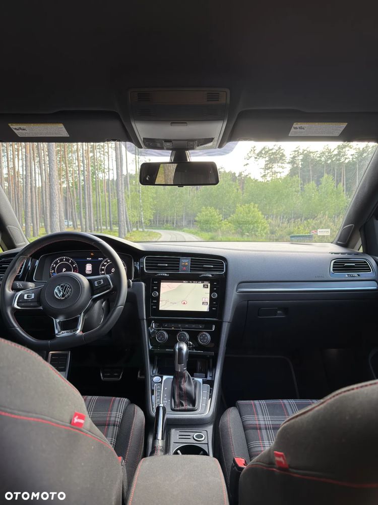 Volkswagen Golf GTI (BlueMotion Technology) DSG Performance - 21