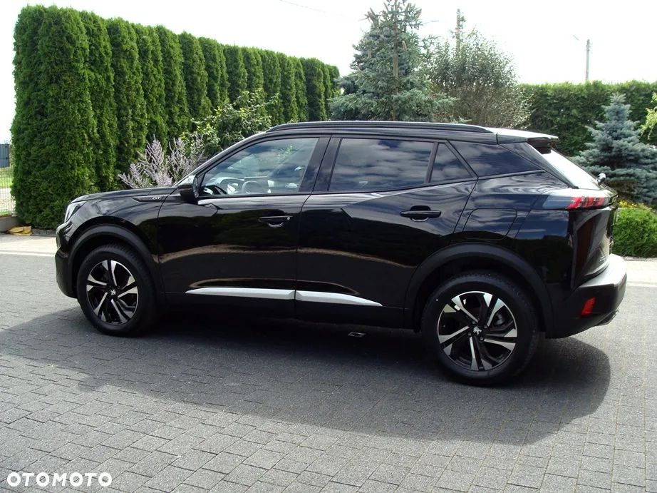 Peugeot 2008 PureTech 130 EAT8 GT - 8