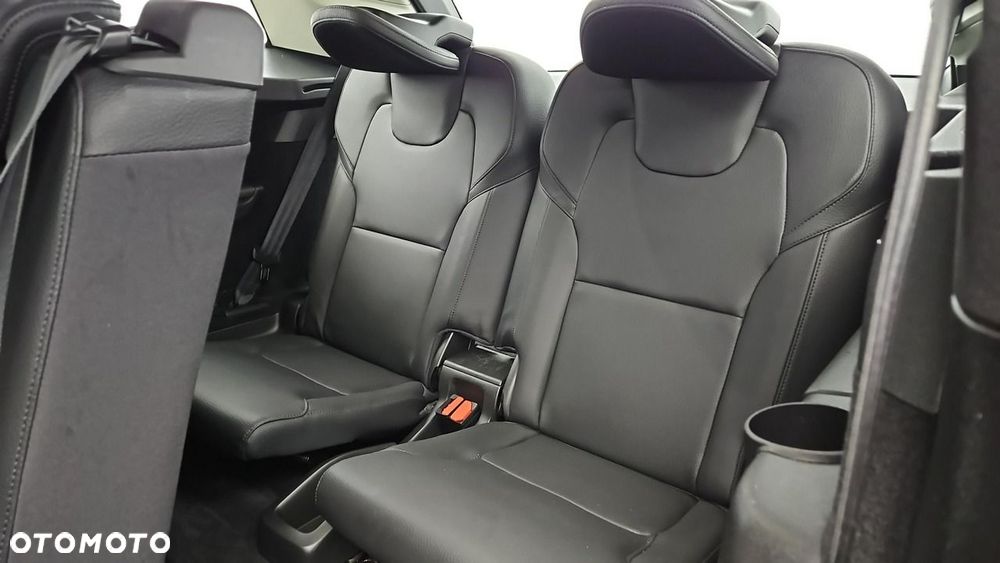 Volvo XC 90 B5 B AWD Plus Bright - 22