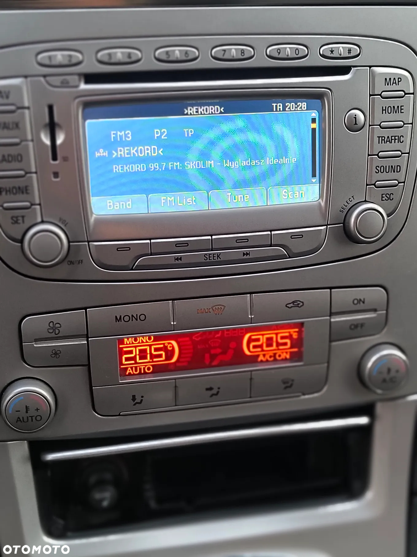 Ford S-Max 2.0 TDCi Titanium - 8