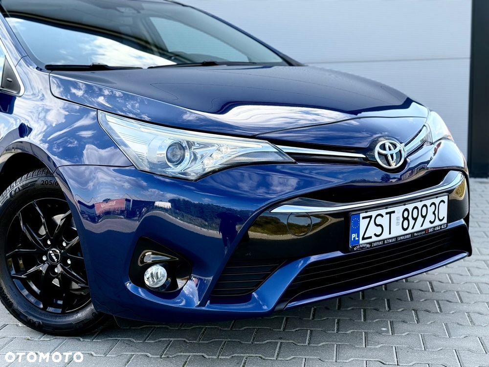 Toyota Avensis 1.8 Prestige - 12