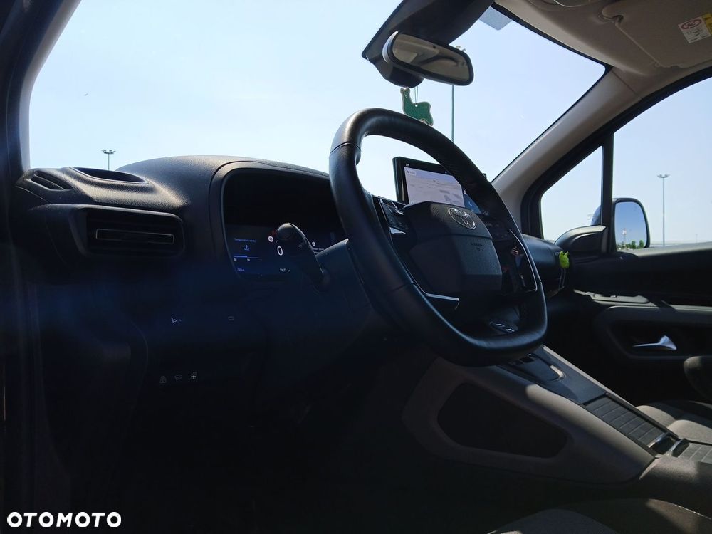 Toyota Proace City Verso 1.5 D-4D VIP - 19