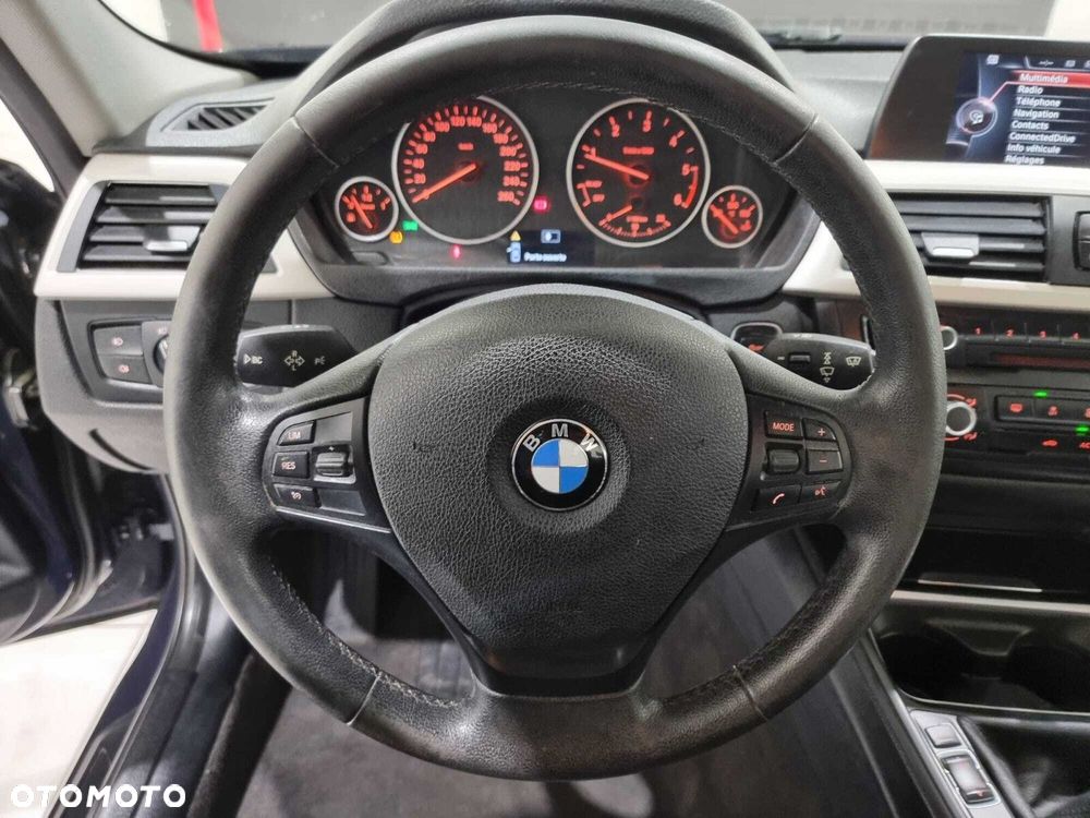 BMW Seria 3 - 27
