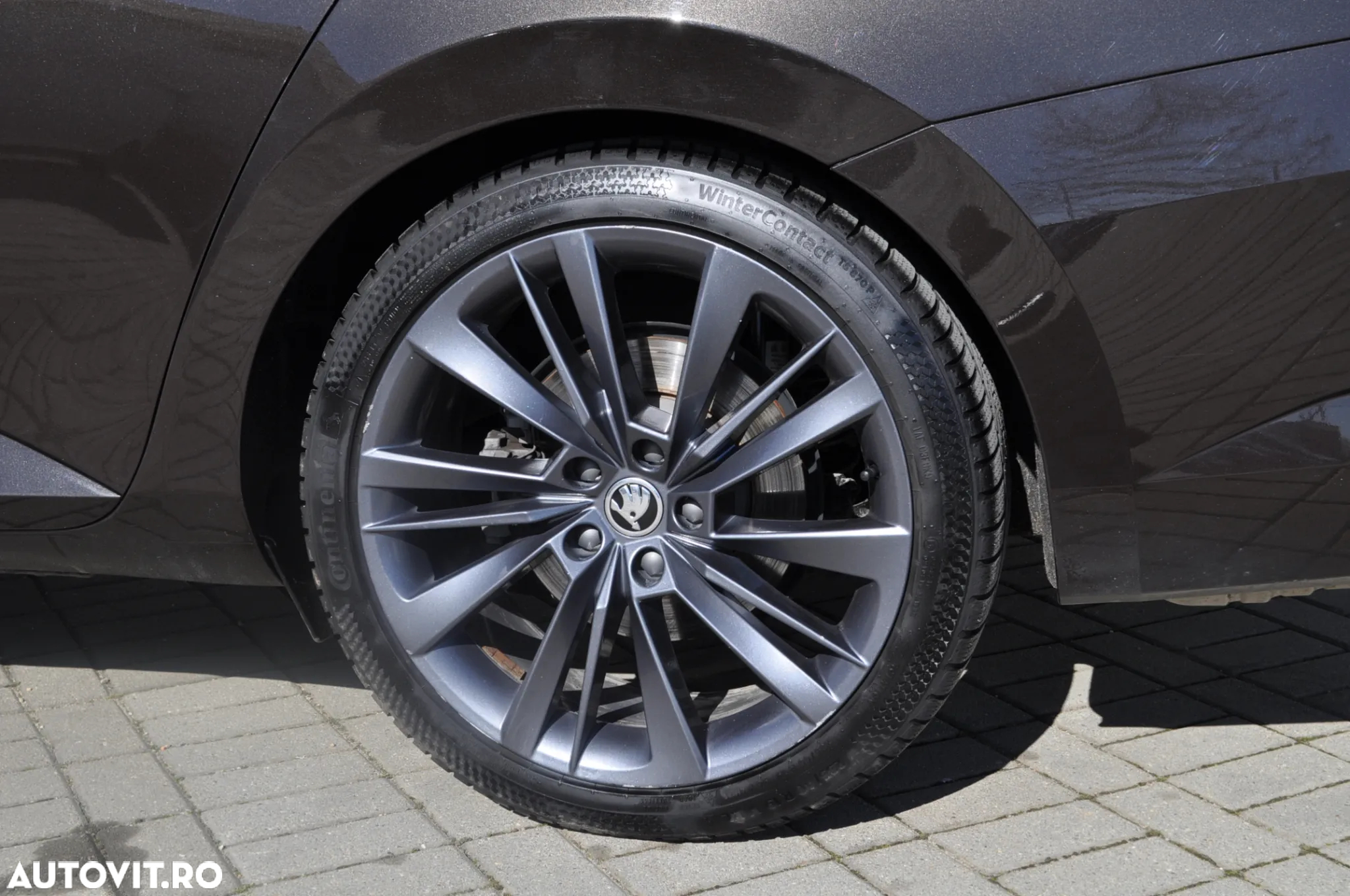 Skoda Superb 2.0 TDI DSG 4X4 Style - 9