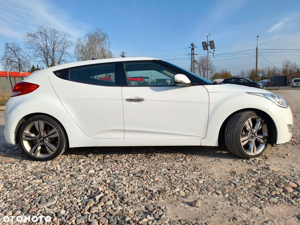 Hyundai Veloster 1.6 Premium - 6