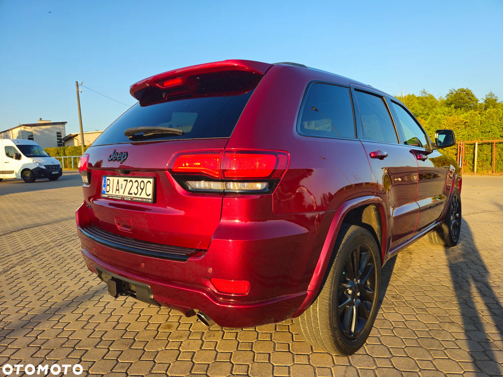 Jeep Grand Cherokee - 15