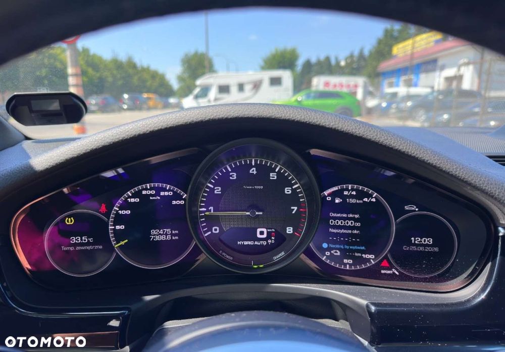 Porsche Panamera - 18