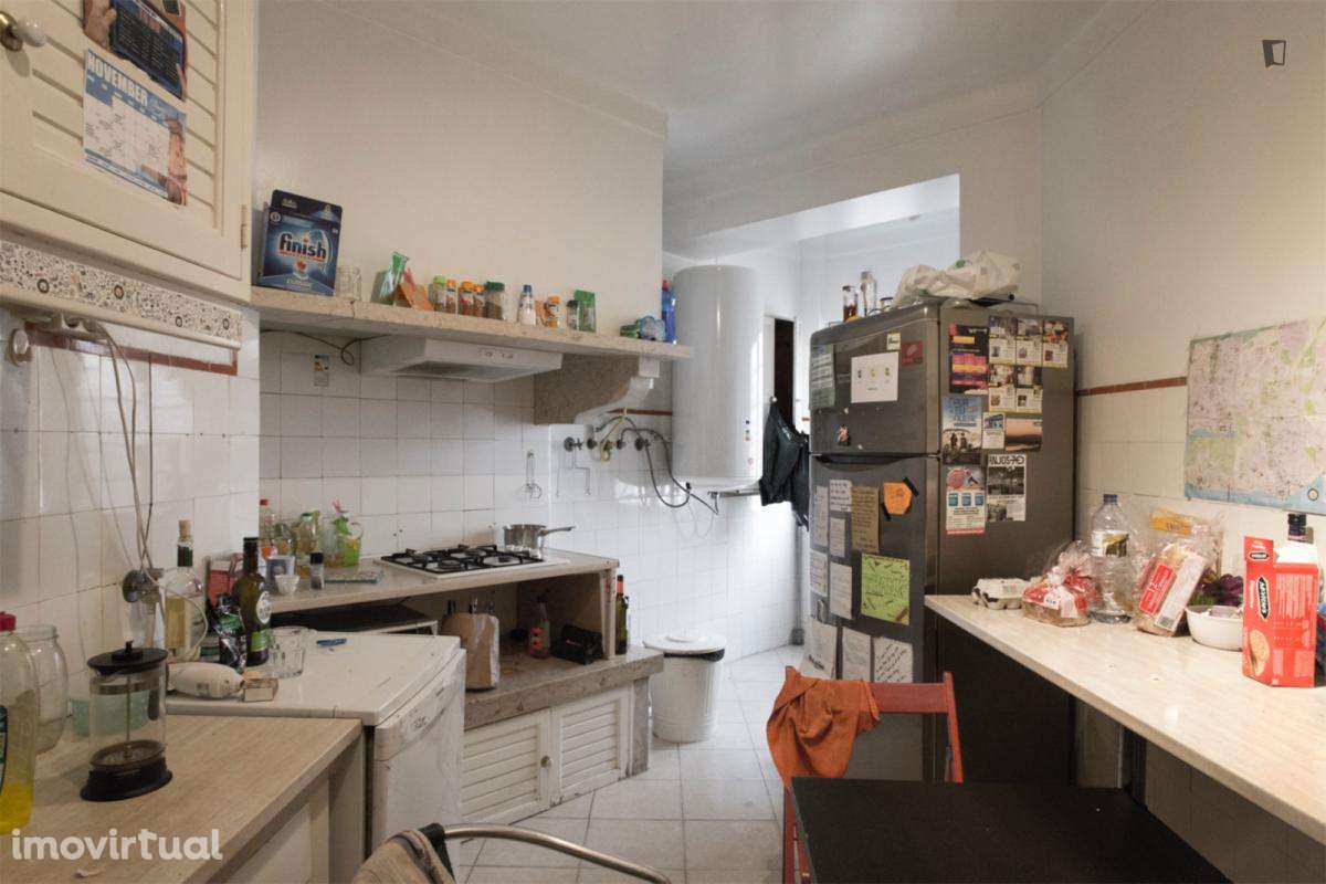 Quarto - localizado em Arroios Lisbon - Grande imagem: 4/15