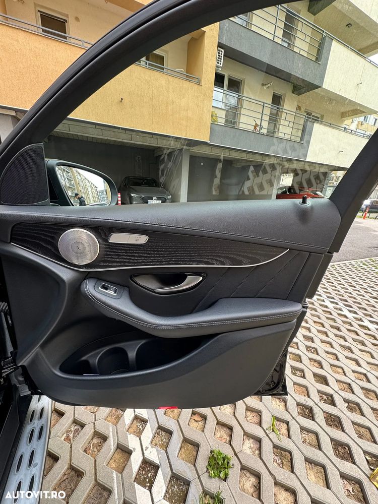 Mercedes-Benz GLC Coupe 300 4MATIC - 17