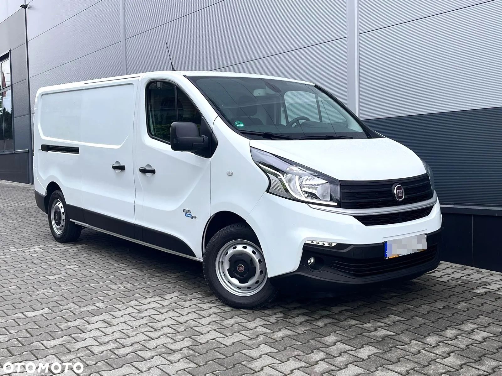 Renault Trafic - 1