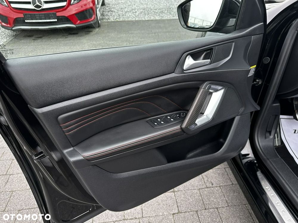 Peugeot 308 - 13