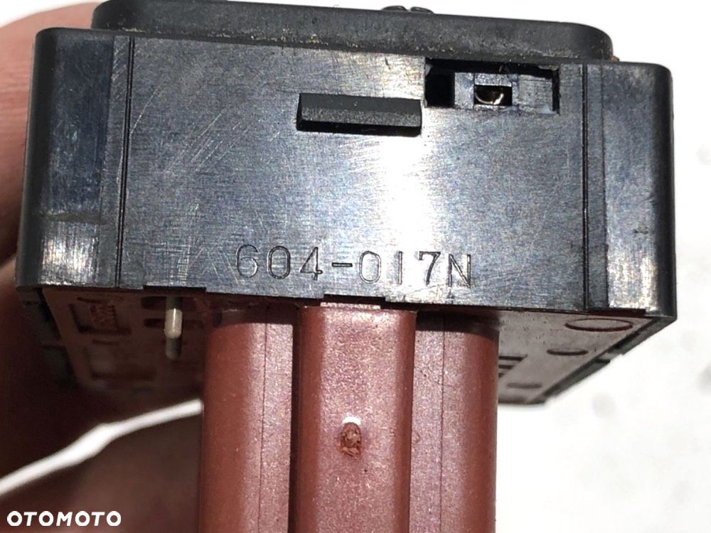 PRZEŁĄCZNIK REGULACJI LUSTEREK  PEUGEOT 4007 (VU_, VV_) 2007 - 2013 2.2 HDi 115 kW [156 KM] olej - 6