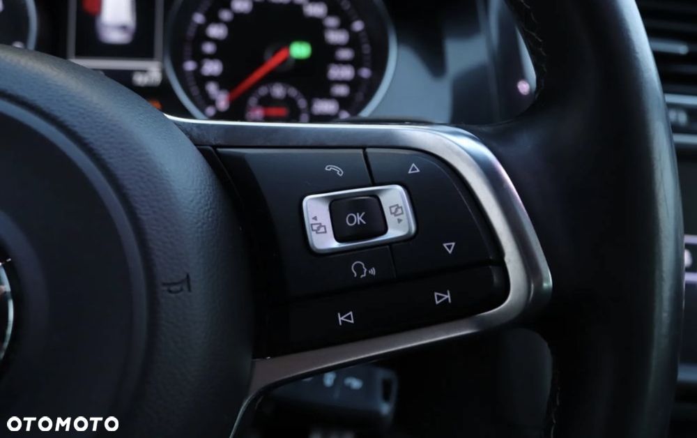 Volkswagen Golf GTD 2.0 TDI SCR DSG - 11