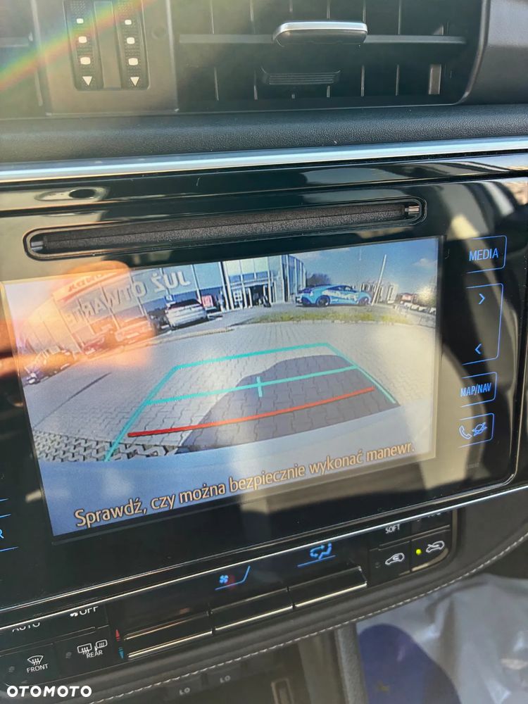 Toyota Auris 1.6 Comfort - 22