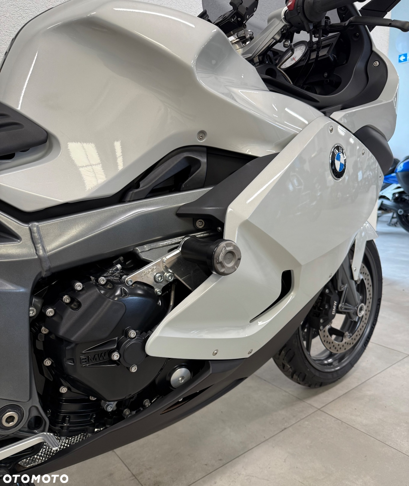 BMW K - 13